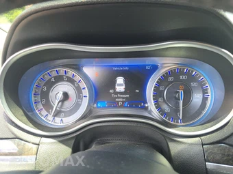 2022 Chrysler 300 Touring L – miniatura 12