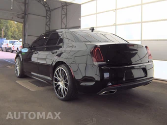 2022 Chrysler 300 Touring L – miniatura 6