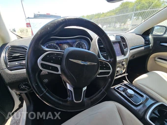 2022 Chrysler 300 Touring L – miniatura 10