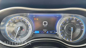 2022 Chrysler 300 Touring L – miniatura 17