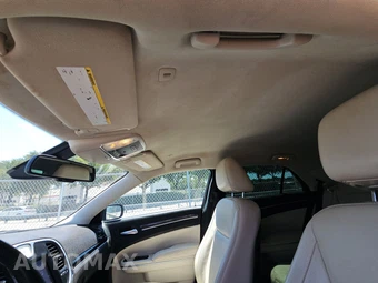 2022 Chrysler 300 Touring L – miniatura 18