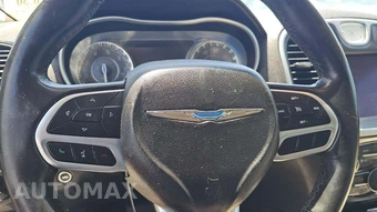 2022 Chrysler 300 Touring L – miniatura 32