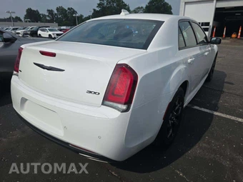2022 Chrysler 300 Touring L – miniatura 3