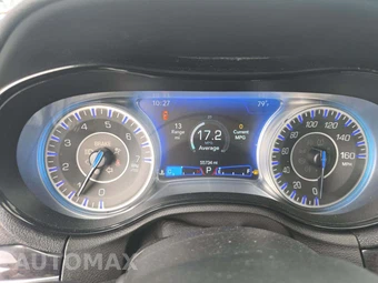 2022 Chrysler 300 Touring L – miniatura 9