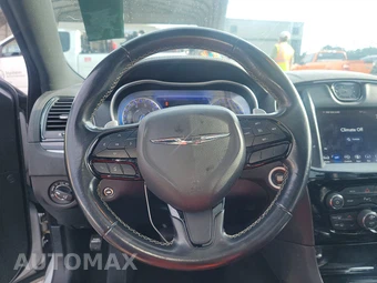 2022 Chrysler 300S – miniatura 10