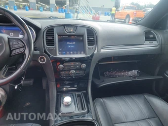 2022 Chrysler 300S – miniatura 11