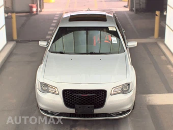 2022 Chrysler 300S – miniatura 2