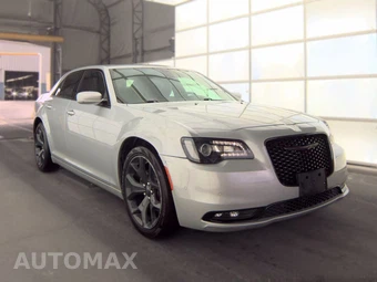 2022 Chrysler 300S – miniatura 3