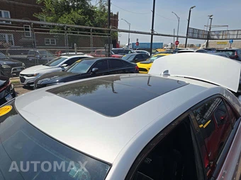 2022 Chrysler 300S – miniatura 12