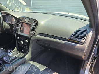 2022 Chrysler 300S – miniatura 19
