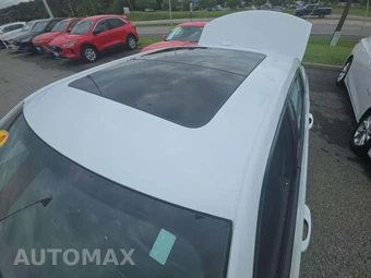 2022 Chrysler 300S – miniatura 12