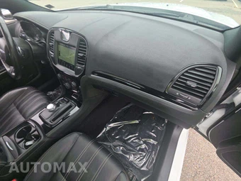 2022 Chrysler 300S – miniatura 19