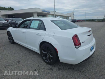 2022 Chrysler 300S – miniatura 2