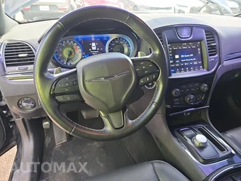 2022 Chrysler 300S – miniatura 14