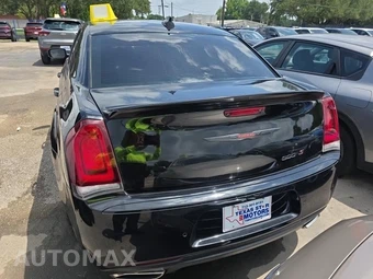 2022 Chrysler 300S – miniatura 5