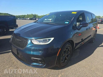 2022 Chrysler Pacifica Hybrid Limited 121.6" WB