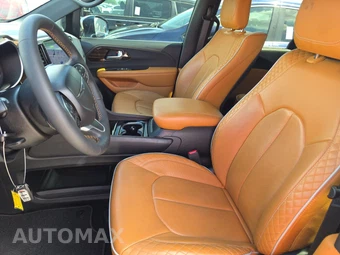 2022 Chrysler Pacifica Hybrid Pinnacle 121.6" WB - miniatura 7