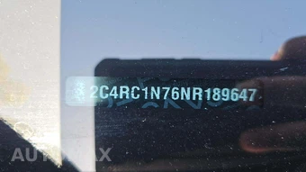 2022 Chrysler Pacifica Hybrid Pinnacle 121.6" WB - miniatura 21