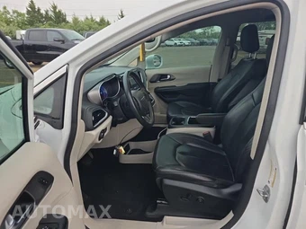 2022 Chrysler Pacifica Hybrid Touring L 121.6" WB - miniatura 13
