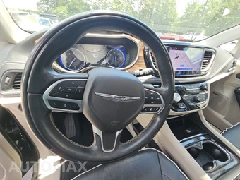 2022 Chrysler Pacifica Limited 121.6" WB - miniatura 10