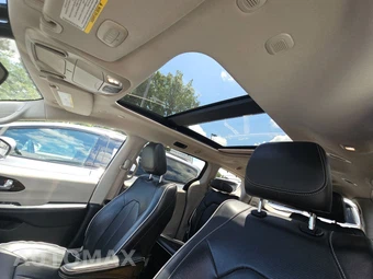 2022 Chrysler Pacifica Limited 121.6" WB - miniatura 18