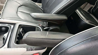 2022 Chrysler Pacifica Limited 121.6" WB - miniatura 21