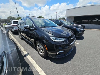 2022 Chrysler Pacifica Limited 121.6" WB - miniatura 3