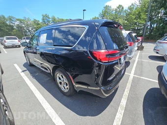 2022 Chrysler Pacifica Limited 121.6" WB - miniatura 6