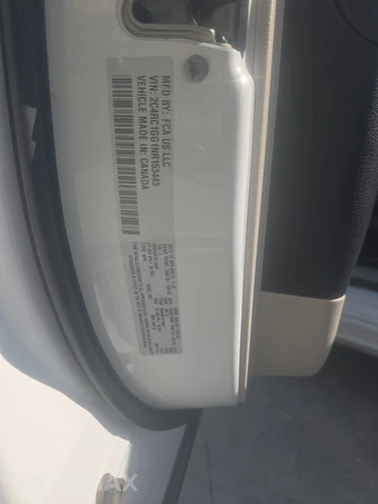 2022 Chrysler Pacifica Limited 121.6" WB - miniatura 16