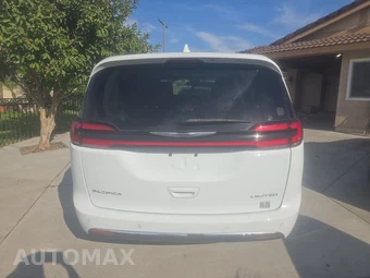 2022 Chrysler Pacifica Limited 121.6" WB - miniatura 5