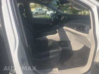2022 Chrysler Pacifica Limited 121.6" WB - miniatura 8