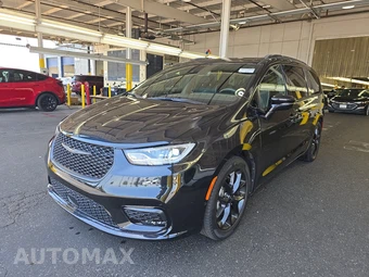 2022 Chrysler Pacifica Limited 121.6" WB