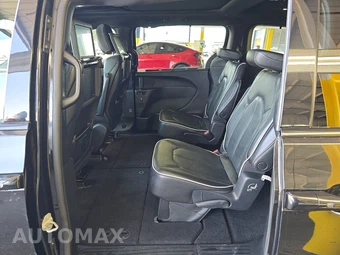 2022 Chrysler Pacifica Limited 121.6" WB - miniatura 13