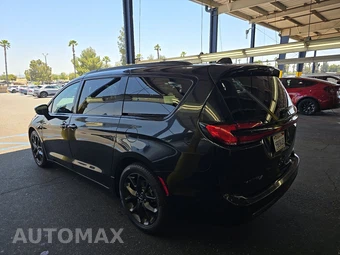2022 Chrysler Pacifica Limited 121.6" WB - miniatura 6
