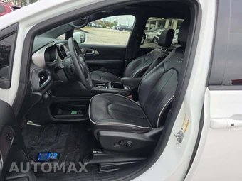 2022 Chrysler Pacifica Limited 121.6" WB - miniatura 3