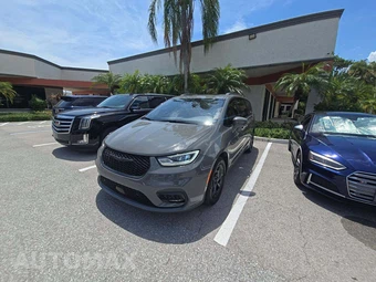2022 Chrysler Pacifica Limited 121.6" WB - car from the USA, Manheim Buy-Now listing at AUTOMAX