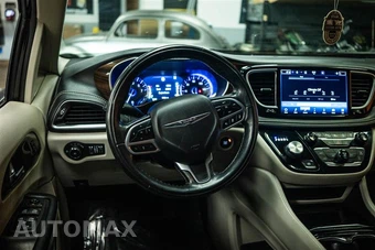 2022 Chrysler Pacifica Limited 121.6" WB - miniatura 15
