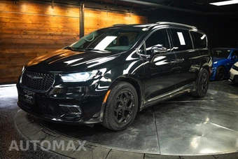 2022 Chrysler Pacifica Limited 121.6" WB - miniatura 2