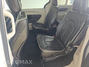 2022 Chrysler Pacifica Limited 121.6" WB - miniatura 13