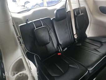 2022 Chrysler Pacifica Limited 121.6" WB - miniatura 14