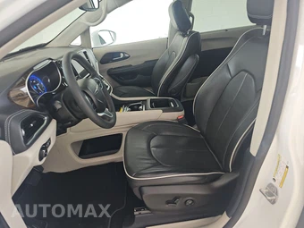 2022 Chrysler Pacifica Limited 121.6" WB - miniatura 7
