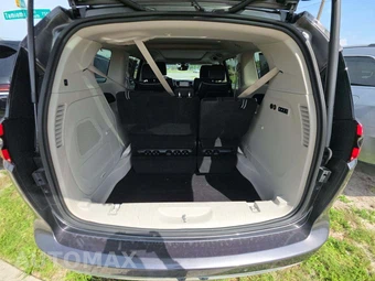 2022 Chrysler Pacifica Limited 121.6" WB - miniatura 15