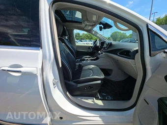 2022 Chrysler Pacifica Limited 121.6" WB - miniatura 19