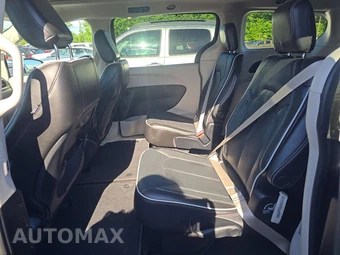 2022 Chrysler Pacifica Limited 121.6" WB - miniatura 13