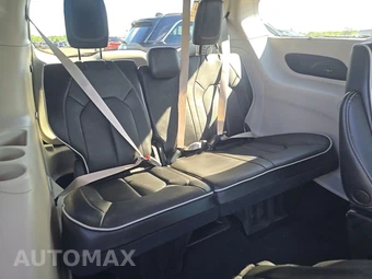 2022 Chrysler Pacifica Limited 121.6" WB - miniatura 14
