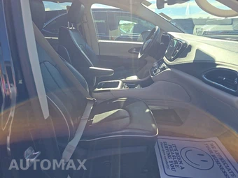 2022 Chrysler Pacifica Limited 121.6" WB - miniatura 8