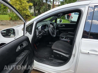 2022 Chrysler Pacifica Touring 121.6" WB – miniatura 6
