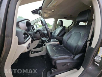 2022 Chrysler Pacifica Touring L 121.6" WB - miniatura 3