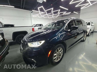 2022 Chrysler Pacifica Touring L 121.6" WB