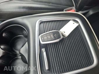 2022 Chrysler Pacifica Touring L 121.6" WB - miniatura 8